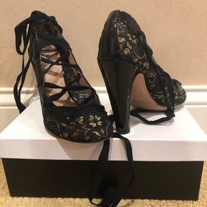 Marc Jacobs Shoes - Marc Jacobs - Black and gold ballet tie pumps Marc Jacobs Shoes - Marc Jacobs - Black and gold ballet tie pumps